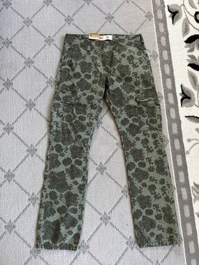 Levi's Army Green Floral Straight-Leg Cargo Pants